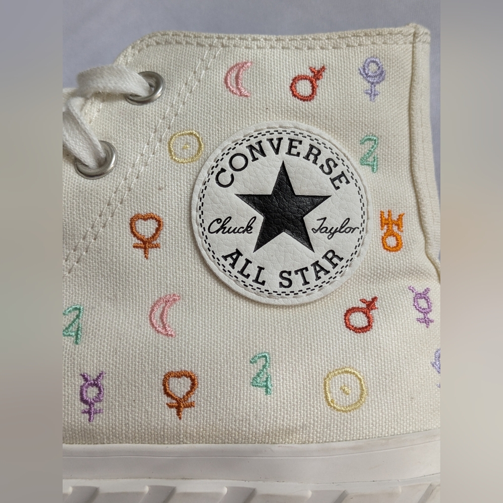 Converse All Star Lift 2X Platform Embroidered with
astrological Signs. Size 7.5 - Picture 5 of 13